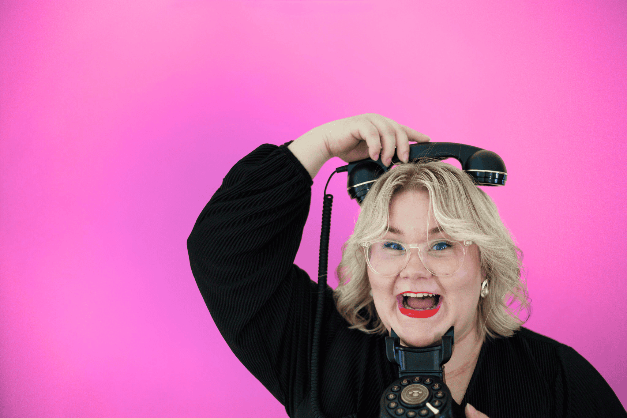 Noora Hyttinen joko seuraat meitä somessa @kasvussacoaching